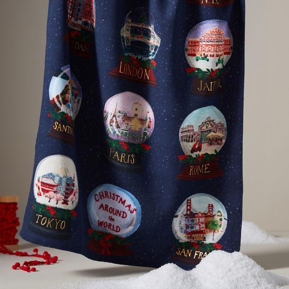 NWT Anthropologie Snow Globe Travel Christmas Kitchen Towel - Picture 3 of 3